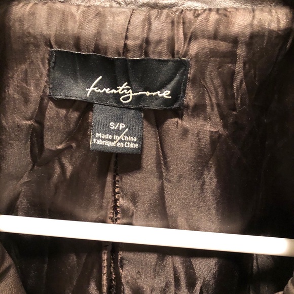 SOLD - Picture 3 of 6